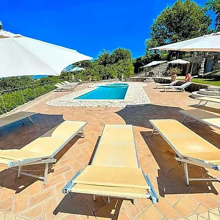Pool And Jacuzzi - Charming In Umbria 4*