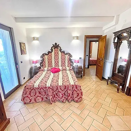 Pool And Jacuzzi - Charming In Umbria 4* Montefiascone
