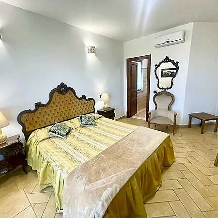 Pool And Jacuzzi - Charming In Umbria